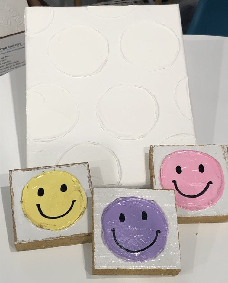 Coddiwomple Coddiwomple Paint Your Own Canvas Smiley Faces 8x10 - Little Miss Muffin Children & Home