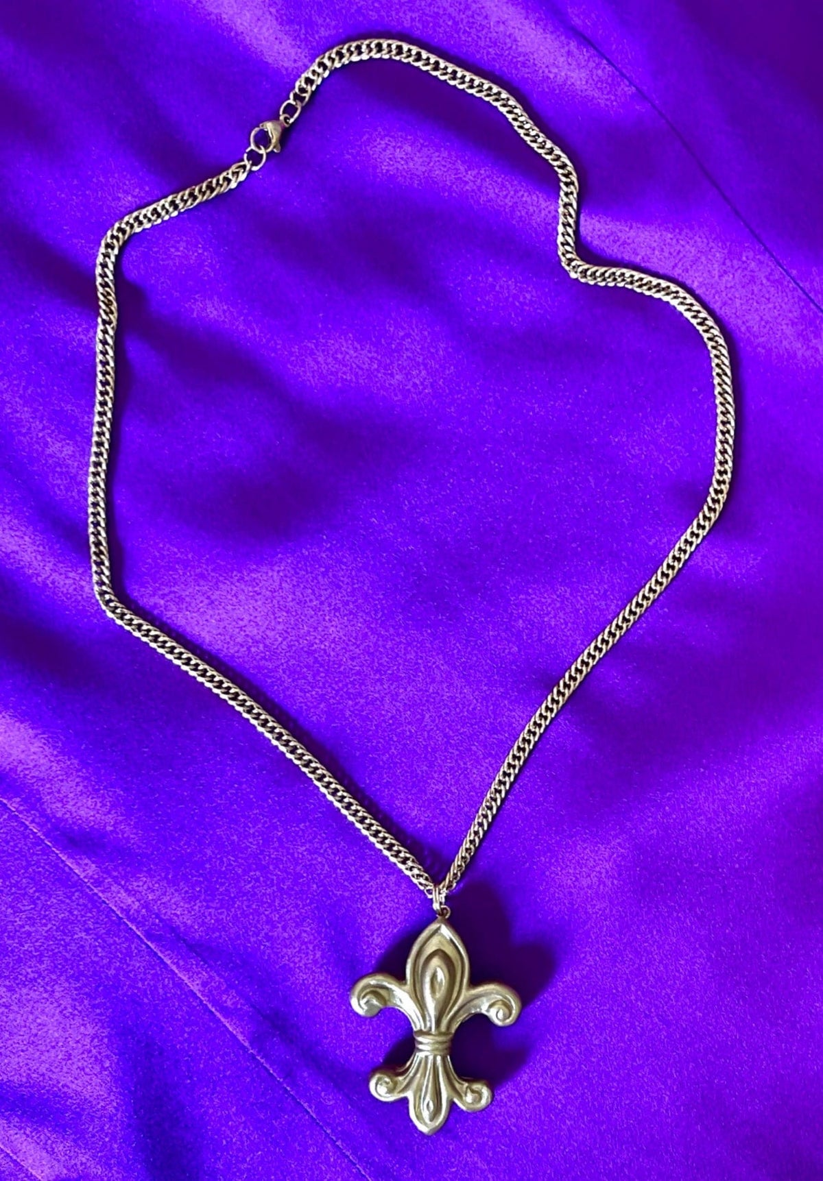 Carol Cassisa Carol Cassisa Fleur de Lis Gold Chain Necklace - Little Miss Muffin Children & Home