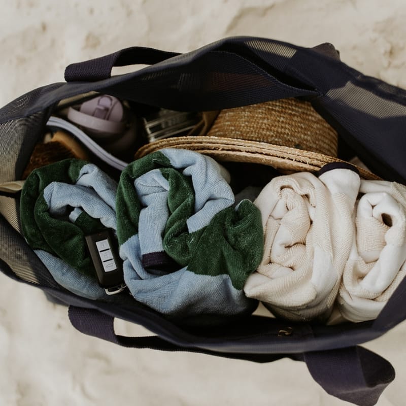 Beach Hauler™ Mesh Beach Bag in Deep Sea