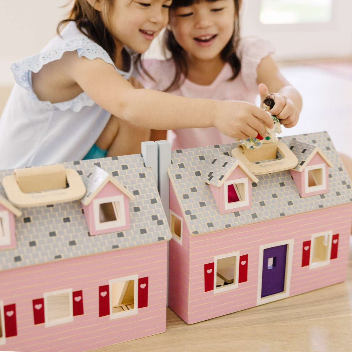 Melissa & Doug Wooden Fold & Go Mini Dollhouse - Little Miss Muffin Children & Home