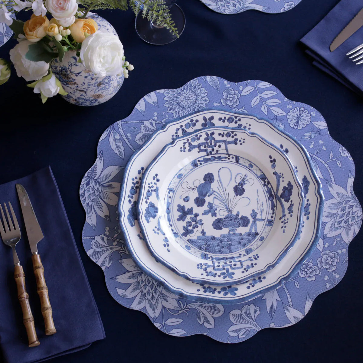 Vida Faenza 11" White and Blue Dinner Plate Set of 4
