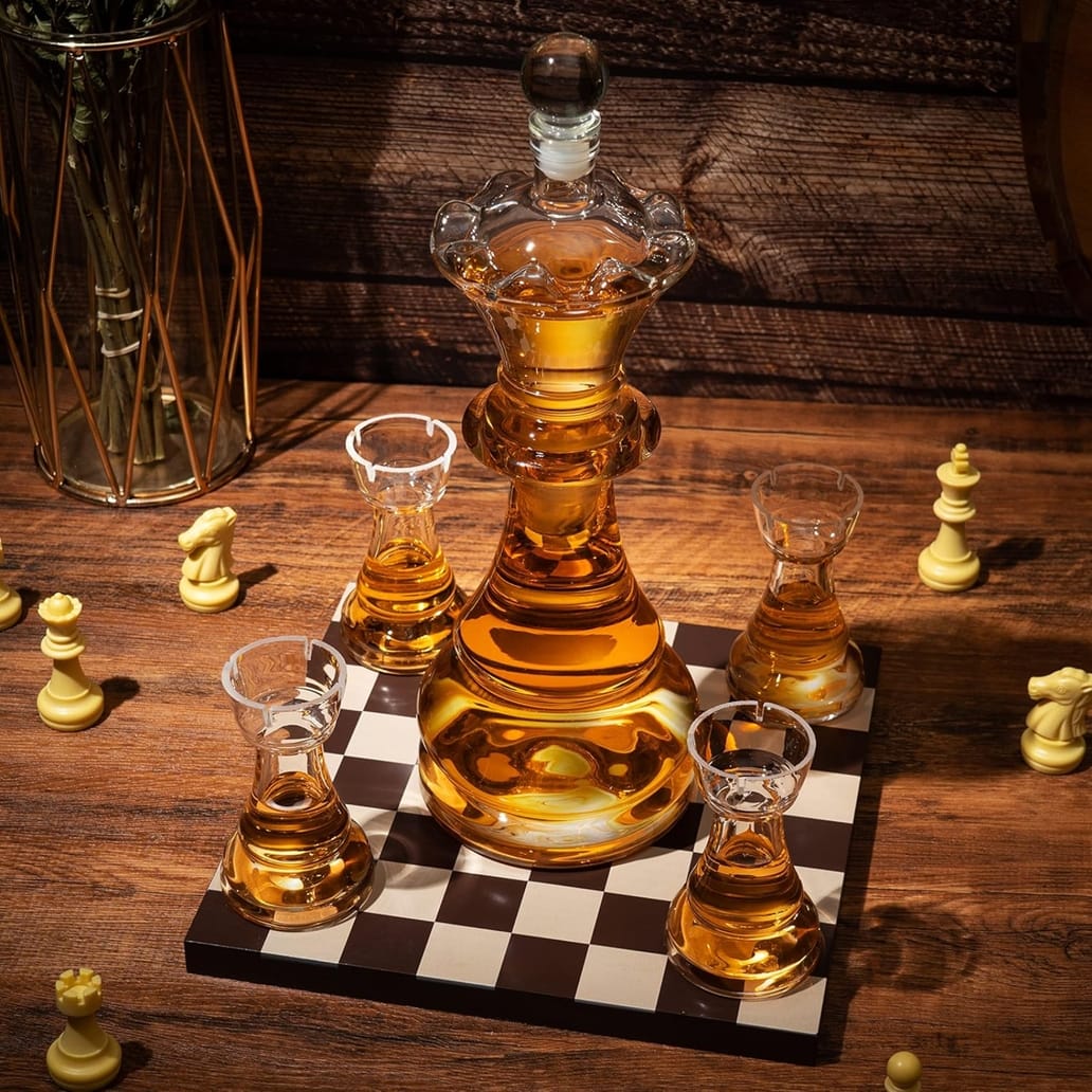 Chess wine decanter set, detail view