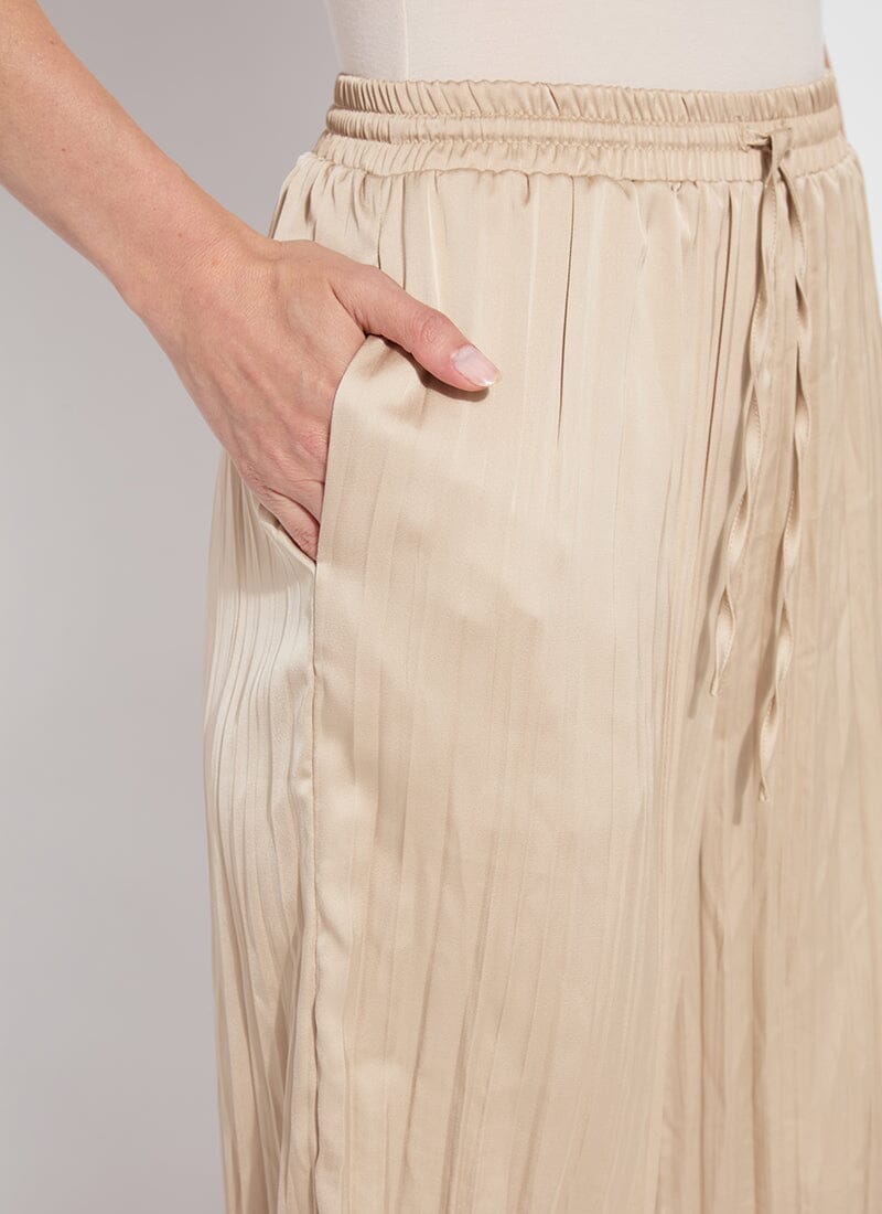 Lysse The Packable Pleated Palazzo Pant  (28" Inseam) in Chablis - Little Miss Muffin Children & Home