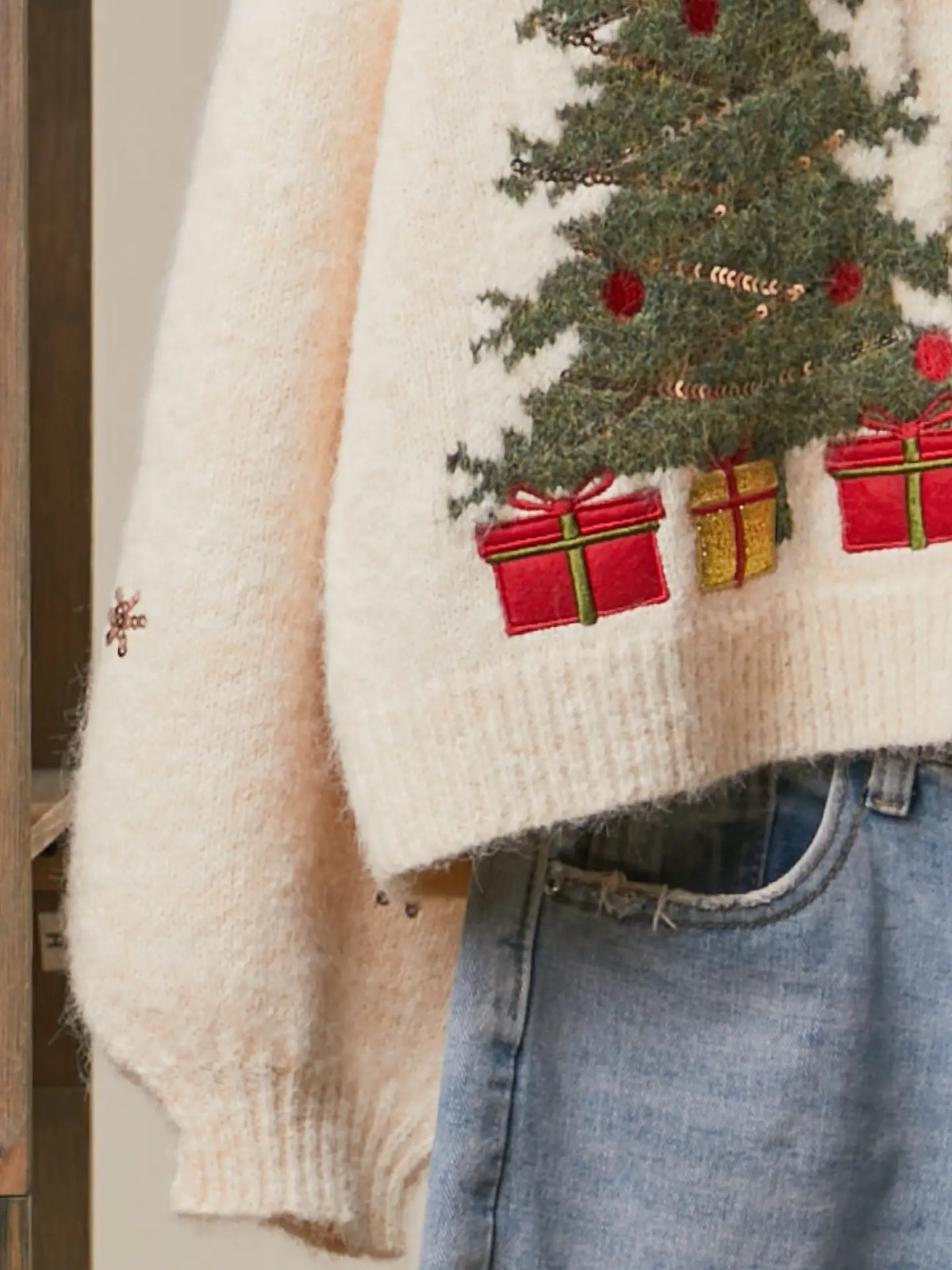 Christmas Tree Embroidered Soft Cardigan