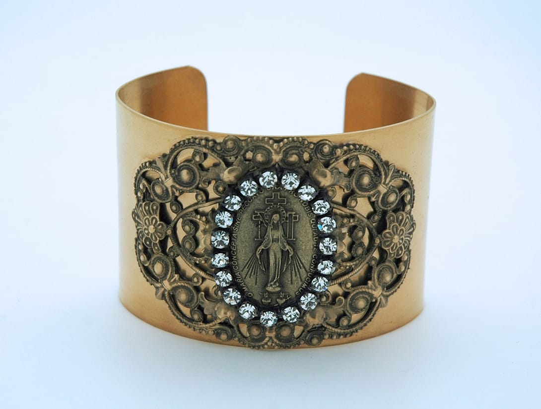 Elegant Bangle Cuff with Swarovski Crystals
