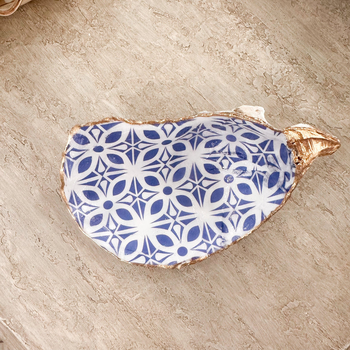 Decoupage Ceramic Oyster Shells, Blue China