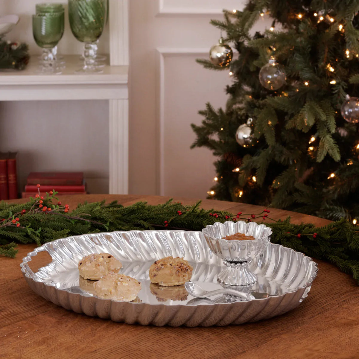 Vintage Swirl Oval Tray with Handles