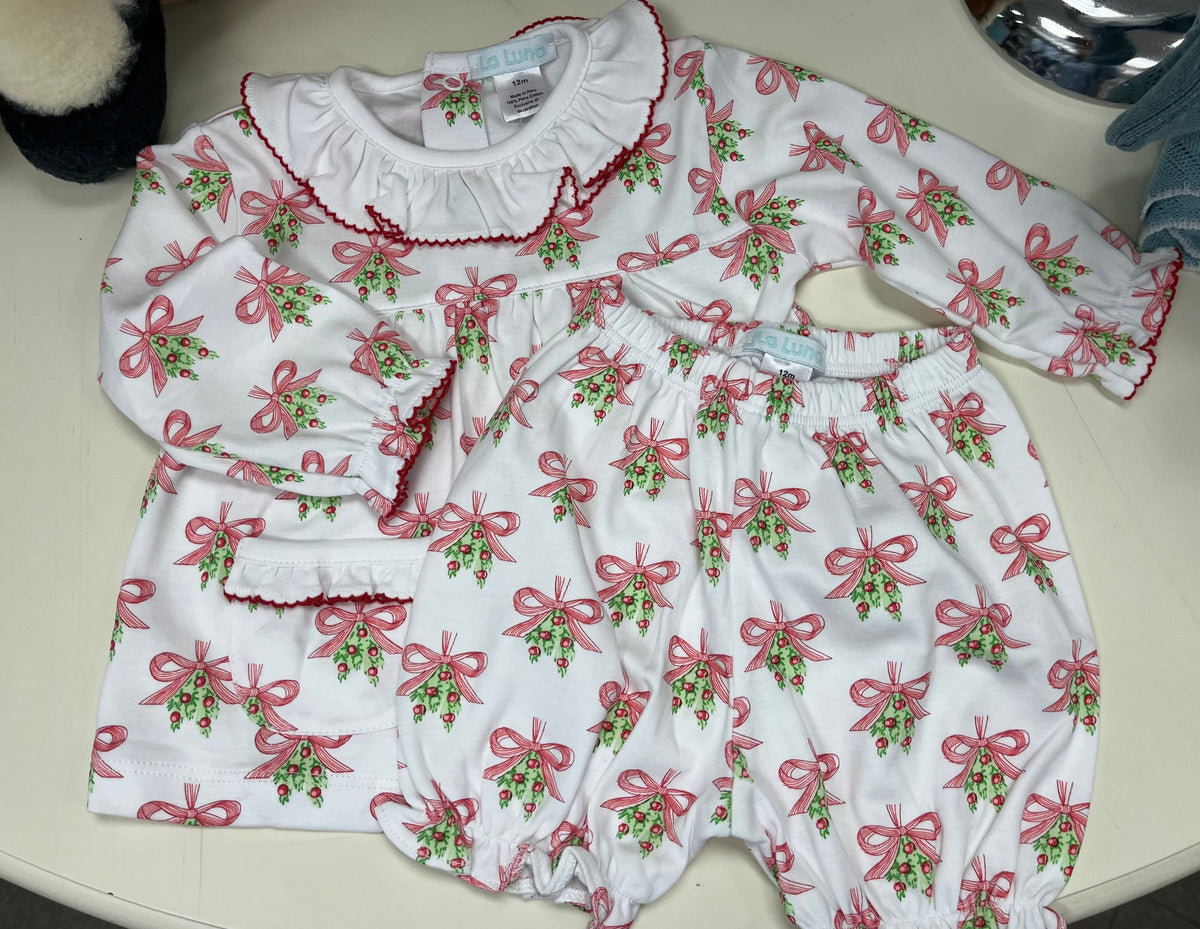 Lulu Bebe Lulu Bebe Red Christmas Bow Mistletoe Pima Bloomerset with Pockets - Little Miss Muffin Children & Home