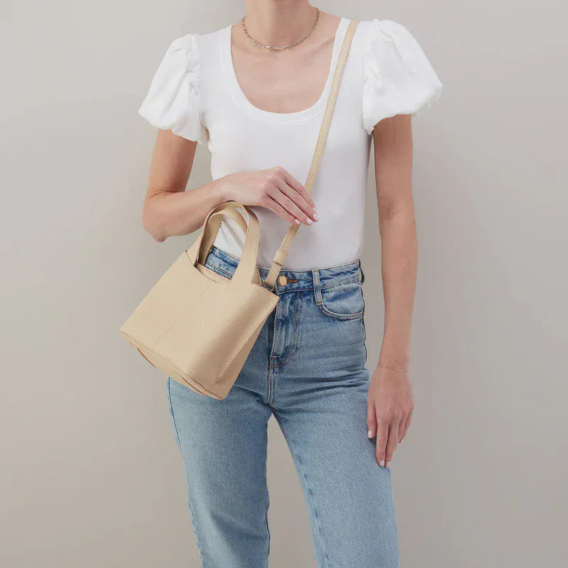 Vida Small Tote in Micro Pebbled Leather - Almond/Coconut