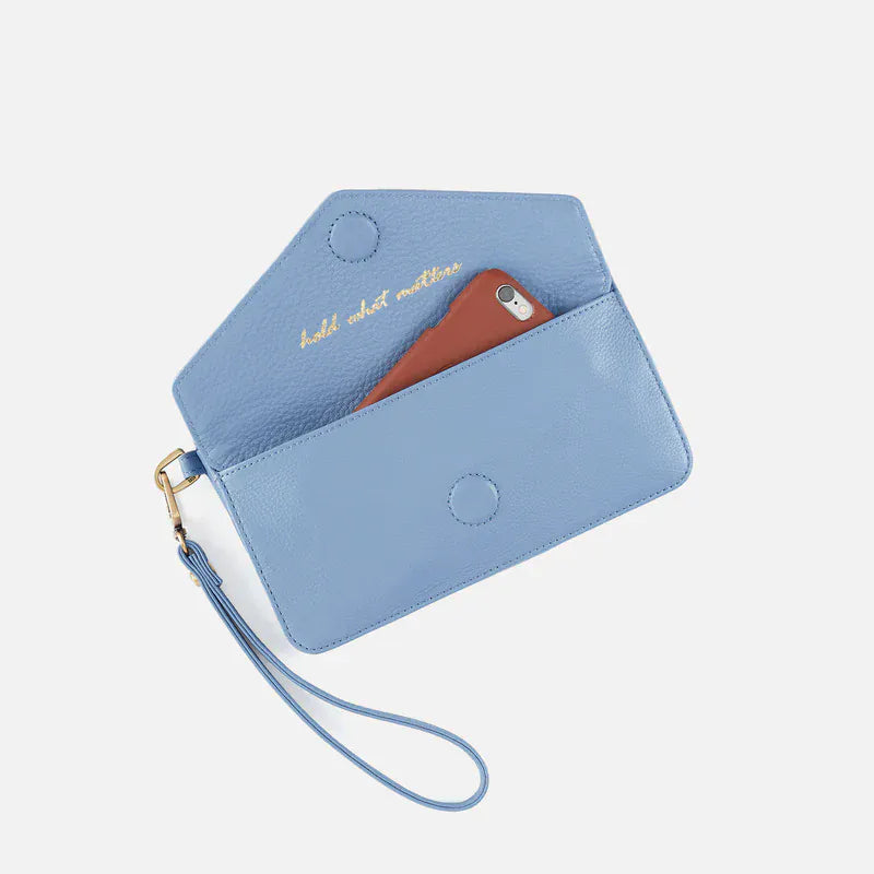 Goldie Wristlet in Pebbled Leather