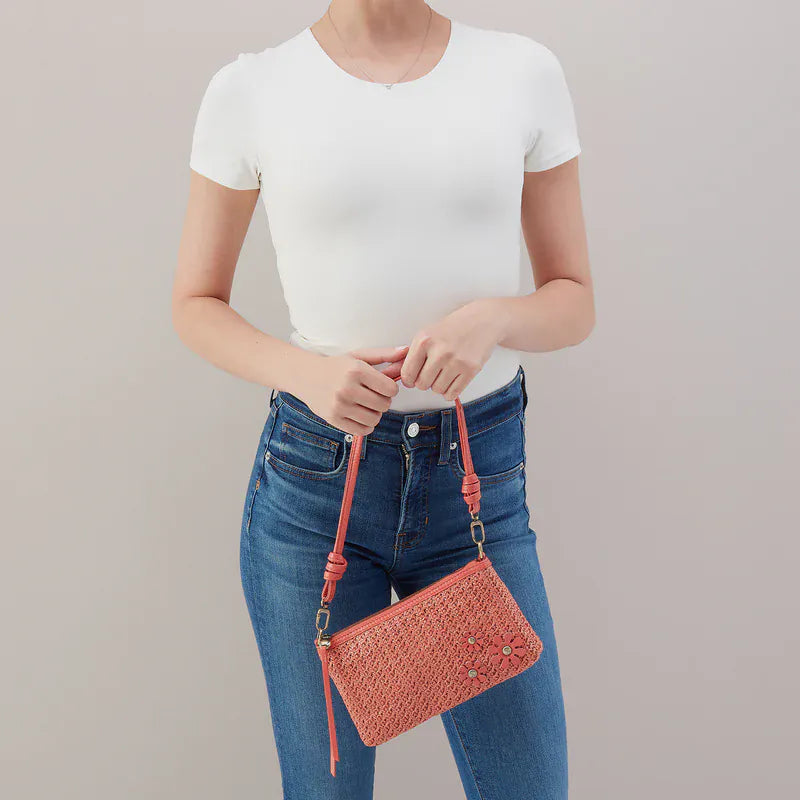 Darcy Crossbody Woven Straw Wild Rose