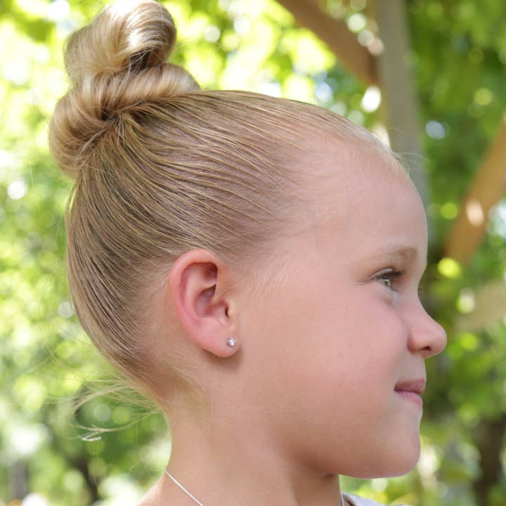 diamond stud earring